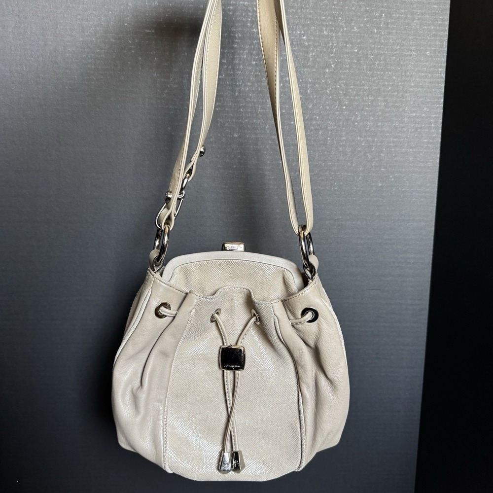 B Makowsky Kiss Lock Drawstring Adjustable Shoulder Bag Crossbody Tan Leather